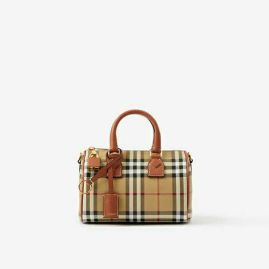 Picture of Burberry Lady Handbags _SKUfw143038759fw